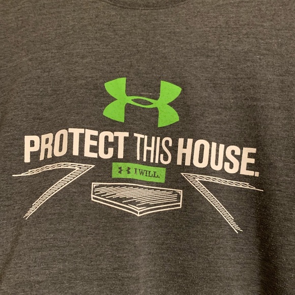 Under Armour T-Shirt - Picture 2 of 5